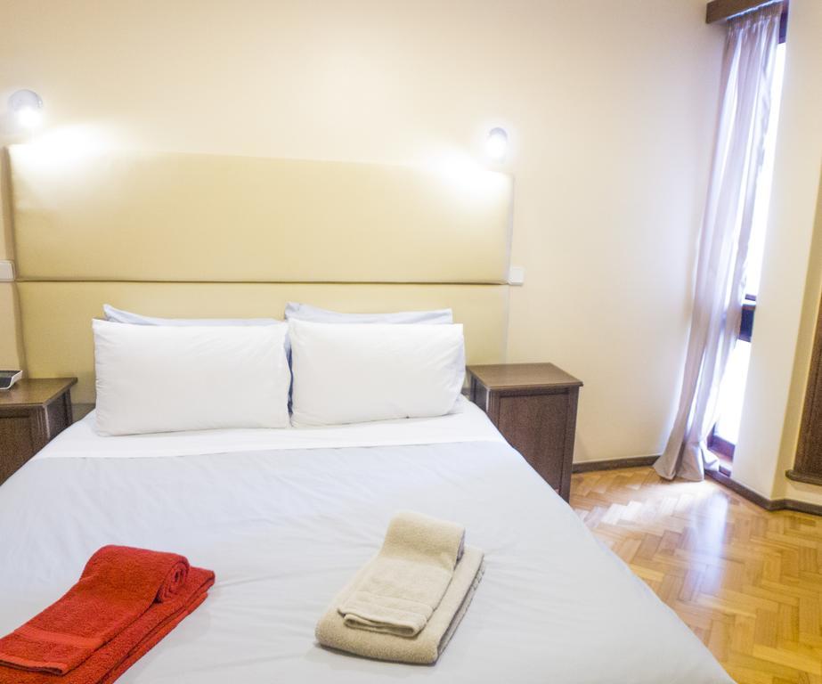 Lv Premier Apartments Clerigos- Re1 포르투 외부 사진